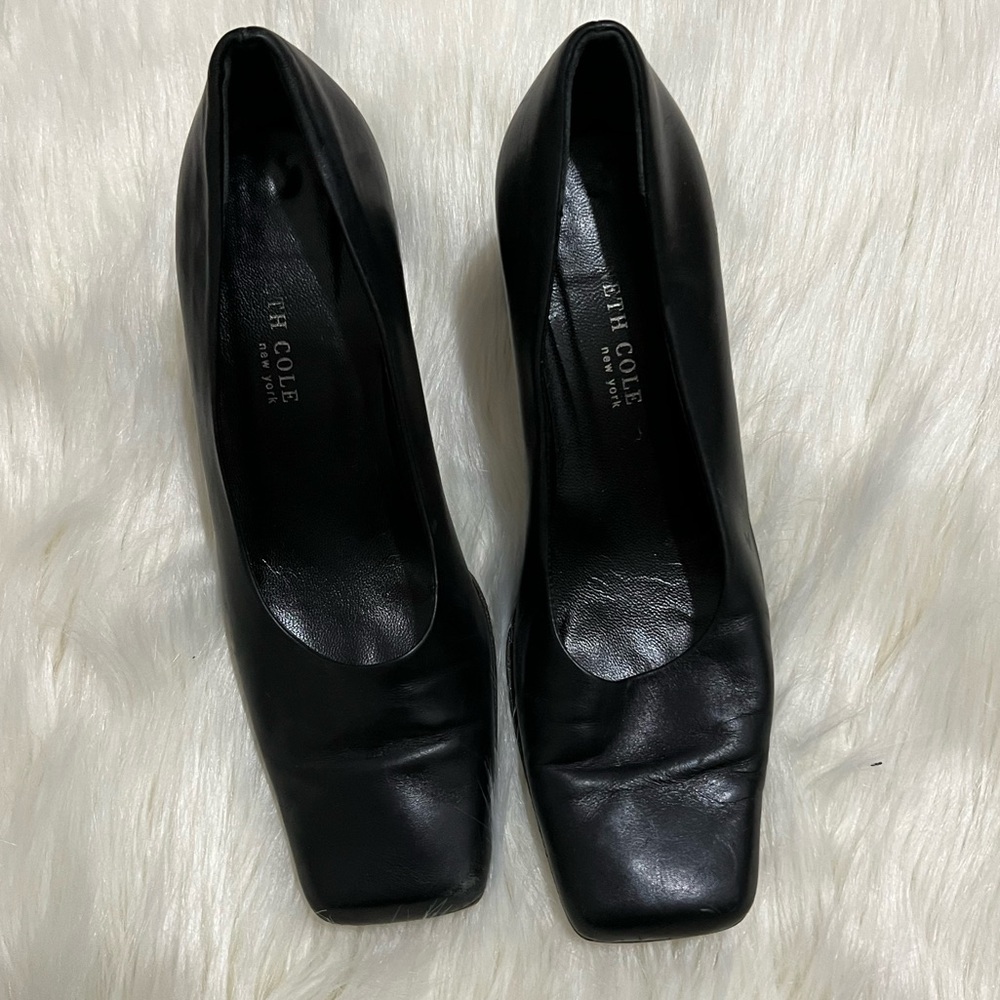 Kenneth Cole Italian Leather sleek shoes, square toe, 6 1/2